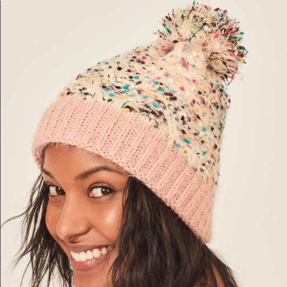 Three Bird Nest Accessories - Three bird nest Pom beanie